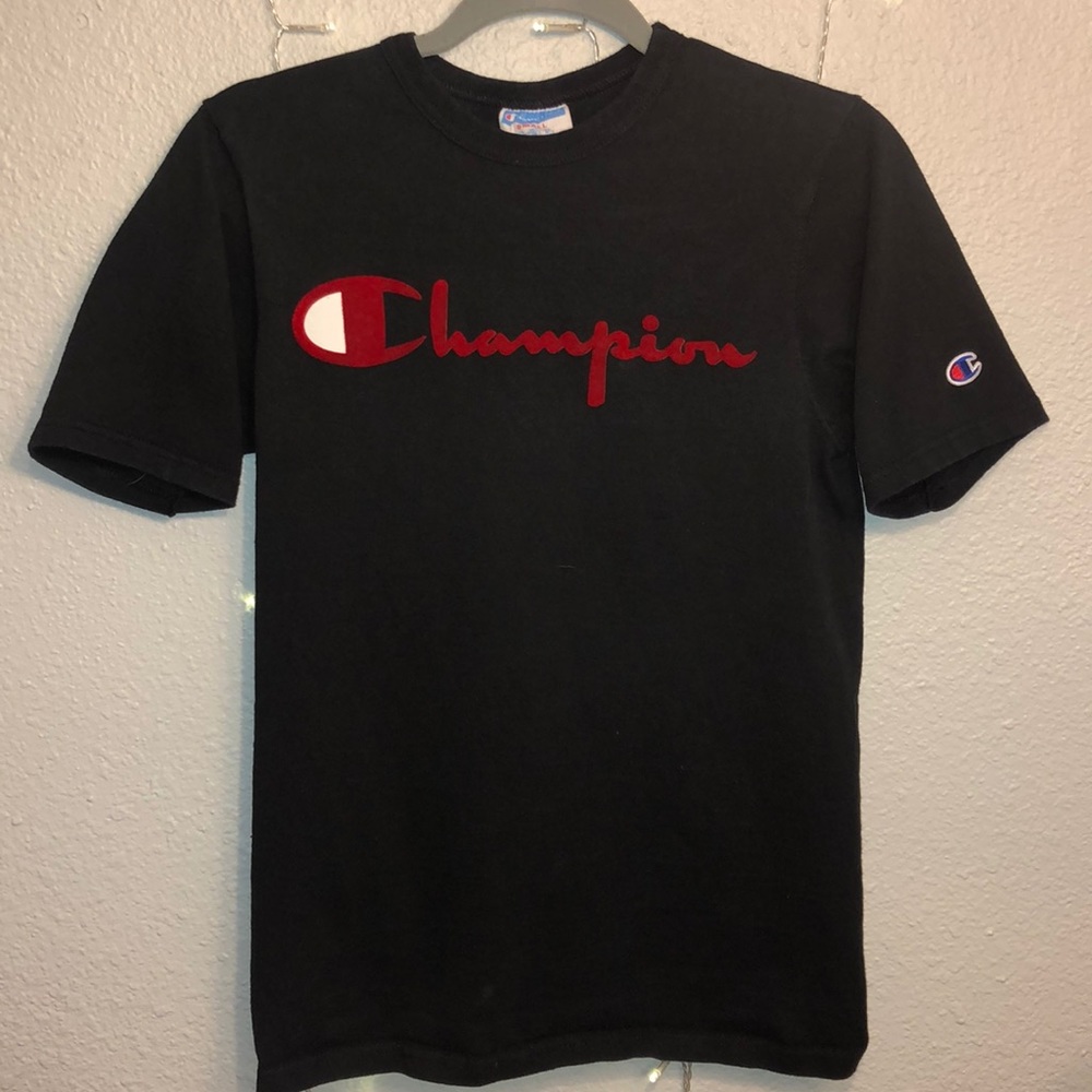 ✨Champion T-Shirt✨